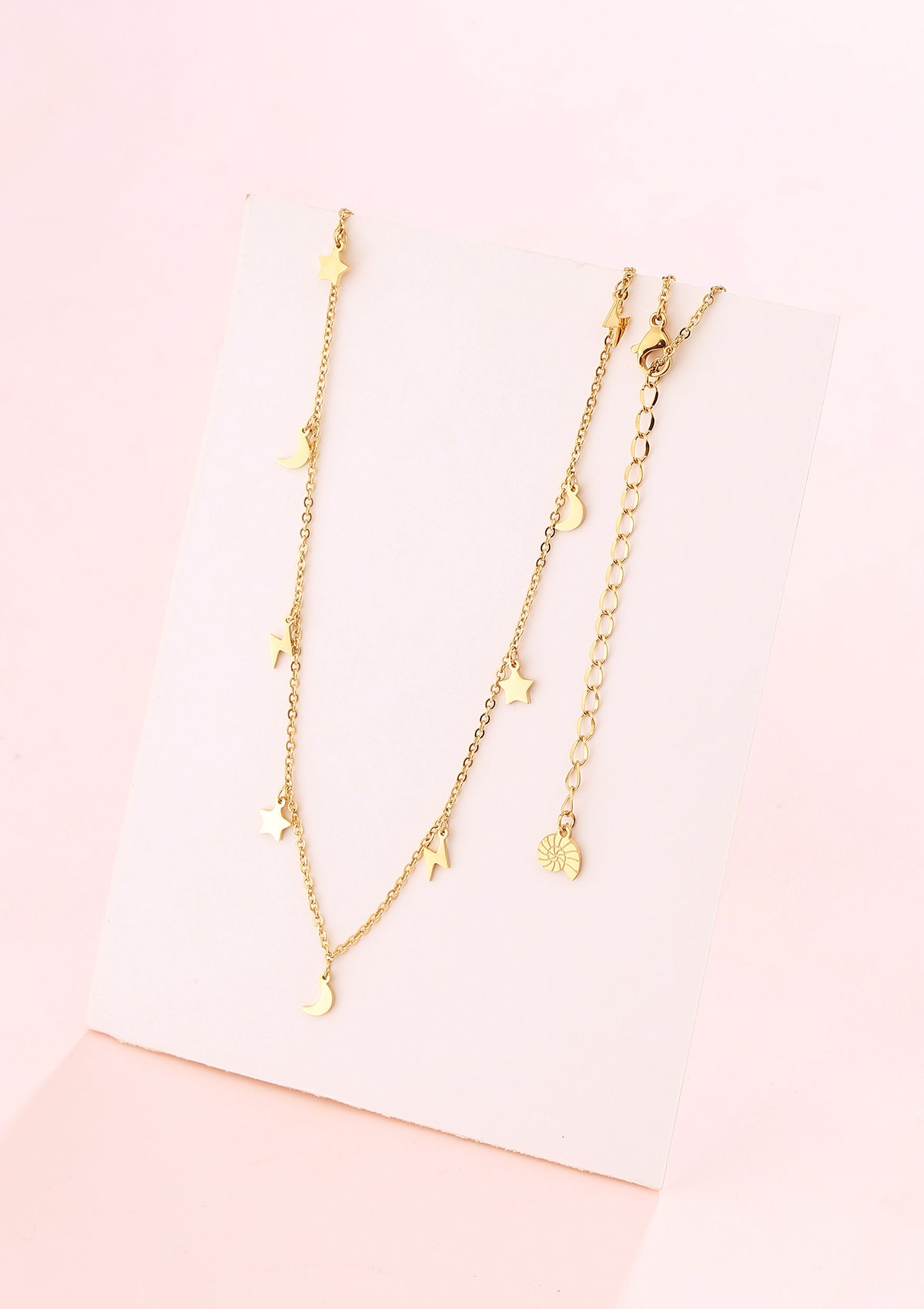 Collar de Luna Estrella y Rayo en Oro